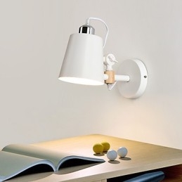 Applique da parete moderne e contemporanee con luce ambientale