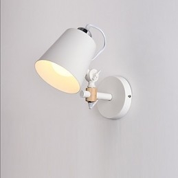 Applique da parete moderne e contemporanee con luce ambientale