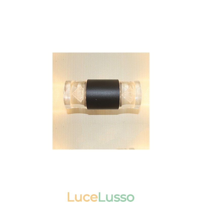 Semplice funzione integrata per applique da parete con luce ambientale