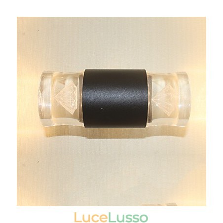 Semplice funzione integrata per applique da parete con luce ambientale