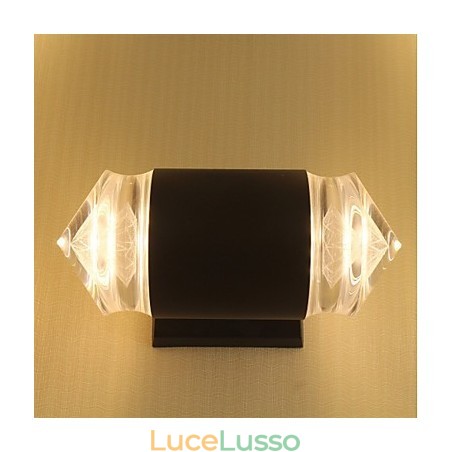 Semplice funzione integrata per applique da parete con luce ambientale Semplice funzione integrata per applique da parete con luce ambientale