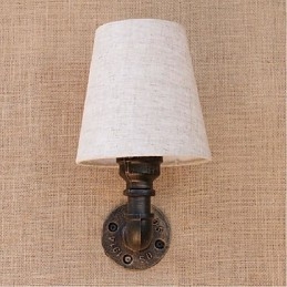 Applique da parete rustica in ottone per luce ambientale