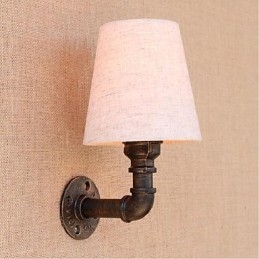 Applique da parete rustica in ottone per luce ambientale