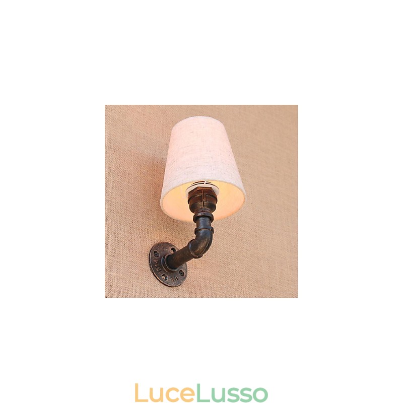 Applique da parete rustica in ottone per luce ambientale