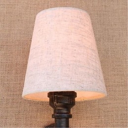 Applique da parete rustica in ottone per luce ambientale