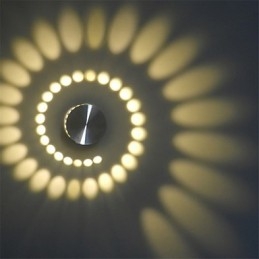 Lampada da parete moderna in alluminio leggero a filo integrata