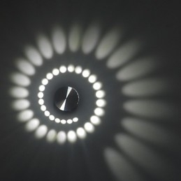 Lampada da parete moderna in alluminio leggero a filo integrata