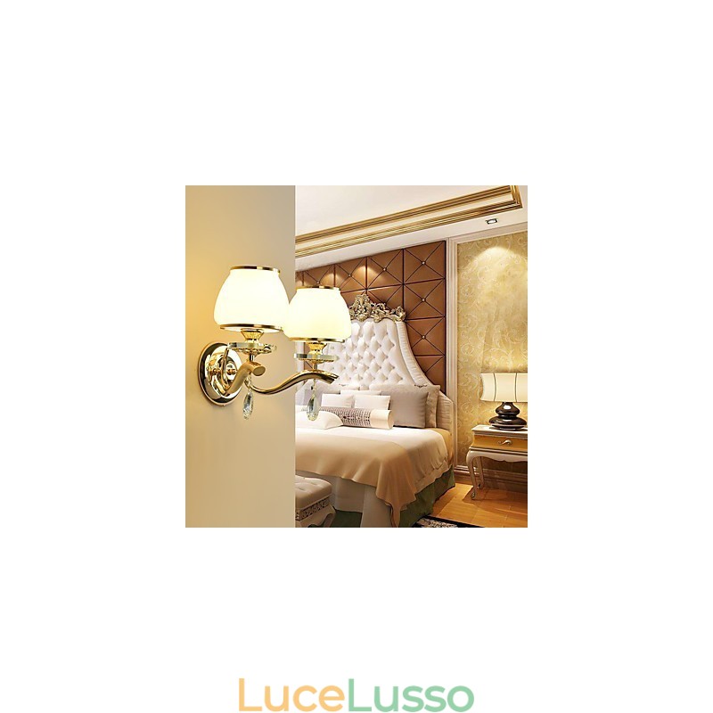 Applique da parete moderne e contemporanee con funzione elettrolitica per luce ambientale in cristallo