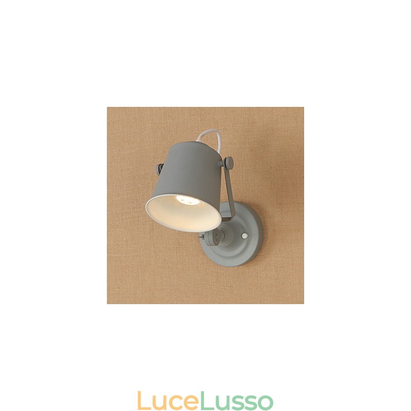 Lampada da parete in acciaio verniciato, decorazione da caffè americano nero opaco, lampada da parete retrò, lampada a spada laser sulla parete