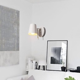 Applique da parete moderne e contemporanee con luce ambientale