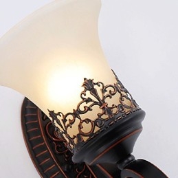 Applique da parete moderne e contemporanee con funzione elettrolitica per luce ambientale