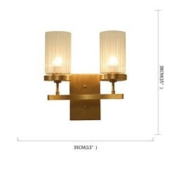 Applique da parete in ottone con luce verso l'alto in stile mini, caratteristica tradizionale classica del paese