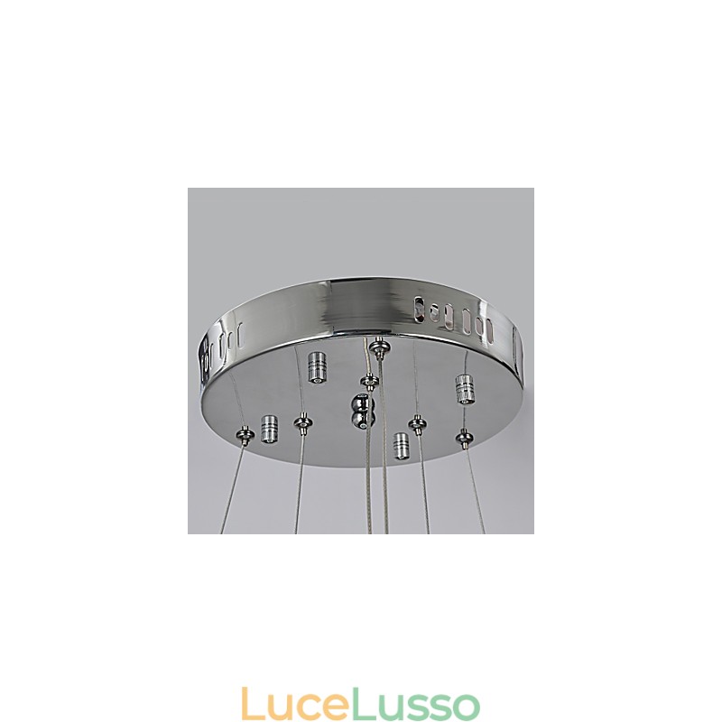 Lampadario tradizionale classico in metallo cromato