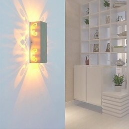 Applique da parete con luce ambientale in stile mini