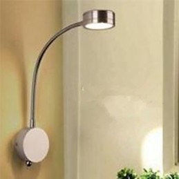 Parete semplice e moderna con personalità creativa