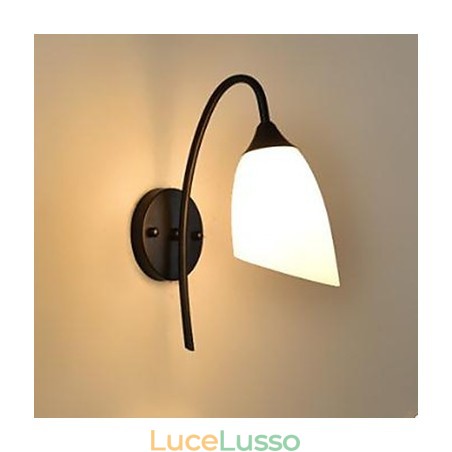 Lampada da comodino semplice americana nera da parete per camera da letto Lampada da comodino semplice americana nera da parete per camera da letto