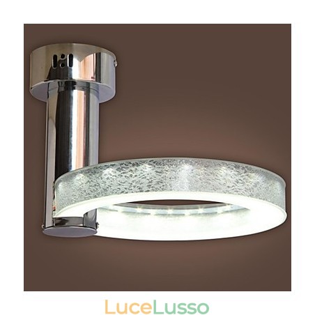 Lampadario in acrilico argentato (finitura cromata) Lampadario in acrilico argentato (finitura cromata)