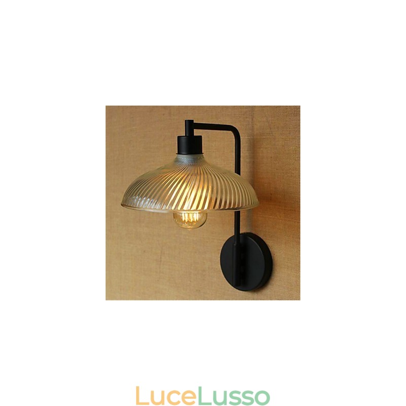 Finitura rustica in ossido nero per la luce ambientale del braccio oscillante