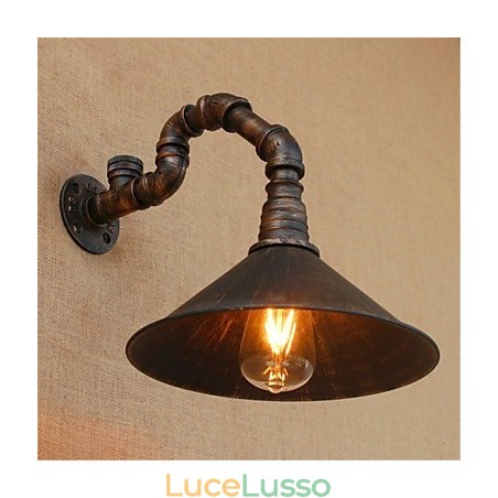 Finitura rustica in ossido nero per applique da parete con luce ambientale Finitura rustica in ossido nero per applique da parete con luce ambientale