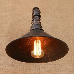 Finitura rustica in ossido nero per applique da parete con luce ambientale