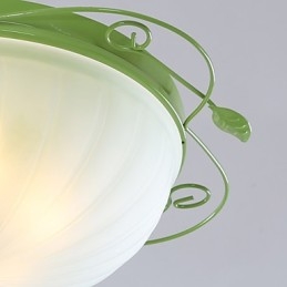 I fiori e le piante del giardino di San Valentino assorbono la luce della cupola