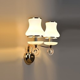 Applique da parete moderne e contemporanee con funzione elettrolitica per luce ambientale in cristallo