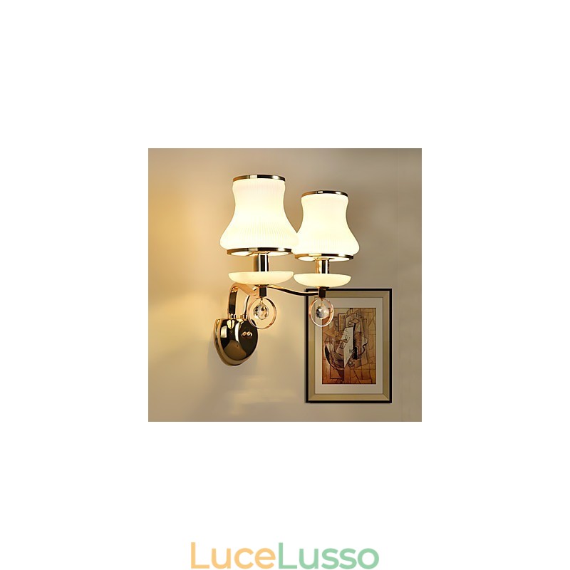 Applique da parete moderne e contemporanee con funzione elettrolitica per luce ambientale in cristallo