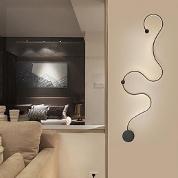 Applique da parete moderna contemporanea con pittura caratteristica lampada da parete in alluminio per camera da letto, scale, soggiorno