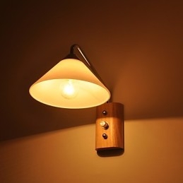 Lampada da parete semplice Lampada da comodino con paralume in vetro e legno massello per camera da letto Cassettiera Soggiorno Cameretta per bambini Dormitorio universitario Tavolino da caffè Libreria