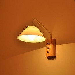 Lampada da parete semplice Lampada da comodino con paralume in vetro e legno massello per camera da letto Cassettiera Soggiorno Cameretta per bambini Dormitorio universitario Tavolino da caffè Libreria