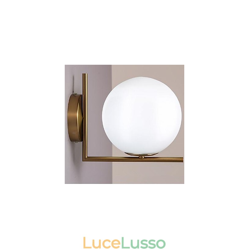 Lampada da parete in vetro contemporanea e contratta in ferro battuto Individualità