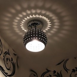 Lampada in ferro battuto con riflessione estetica a sfera porosa creativa che assorbe la luce della cupola