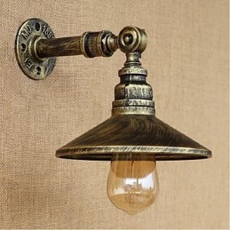 Lampada da parete in stile industriale con tubo dell'acqua nordico
