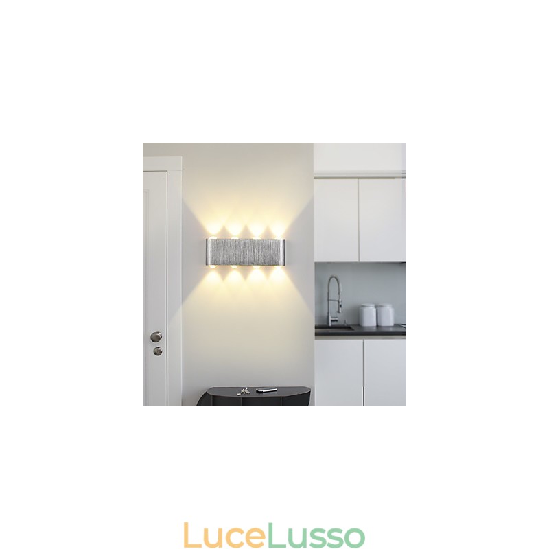 Lampada da parete moderna in alluminio leggero a filo integrata