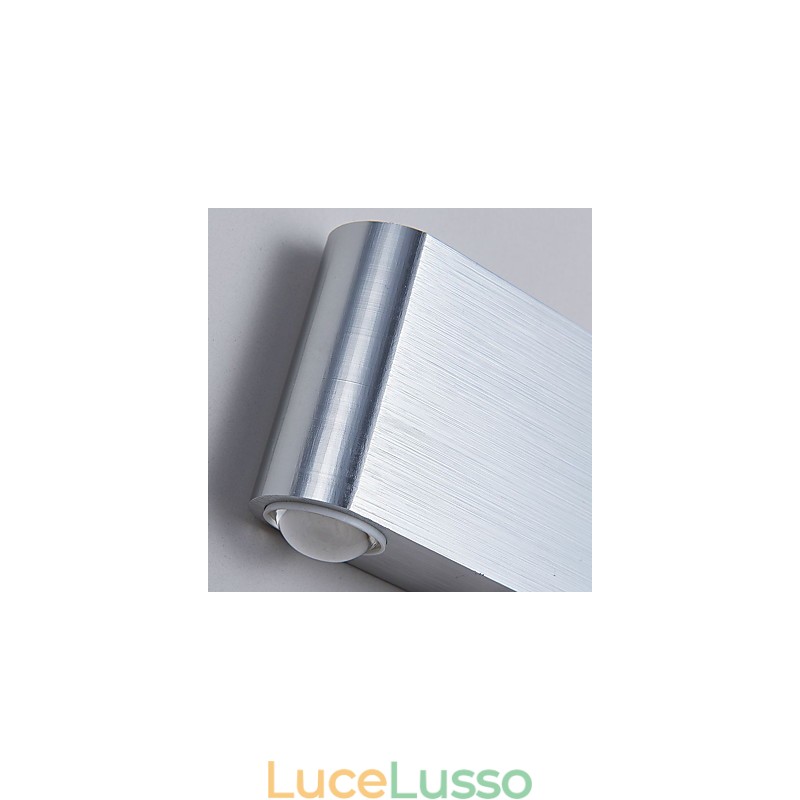 Lampada da parete moderna in alluminio leggero a filo integrata