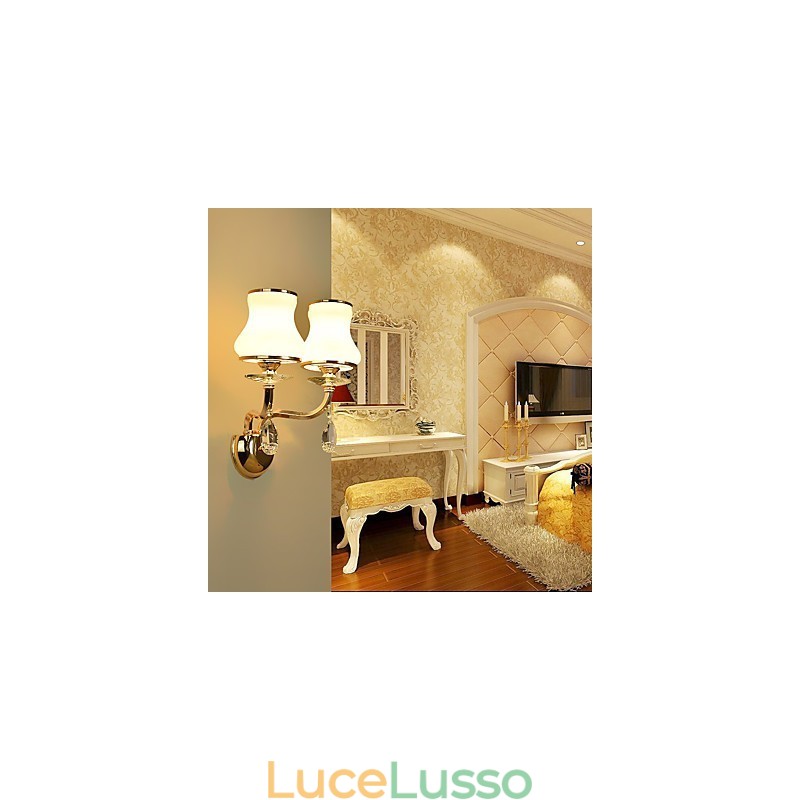 Applique da parete moderne e contemporanee con funzione elettrolitica per luce ambientale in cristallo