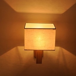 Lampada da parete semplice, lampada da comodino con paralume in tessuto e legno massello per camera da letto, comò, soggiorno, cameretta per bambini