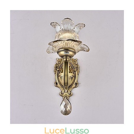 Applique da parete rustica in ottone con funzione mini uplight in stile lodge Applique da parete rustica in ottone con funzione mini uplight in stile lodge