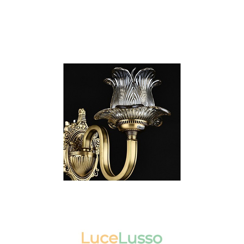 Applique da parete rustica in ottone con funzione mini uplight in stile lodge