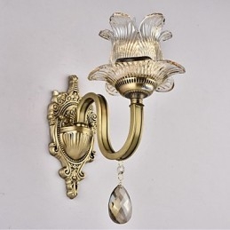 Applique da parete rustica in ottone con funzione mini uplight in stile lodge