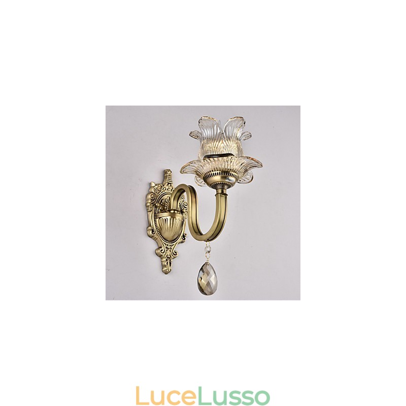 Applique da parete rustica in ottone con funzione mini uplight in stile lodge