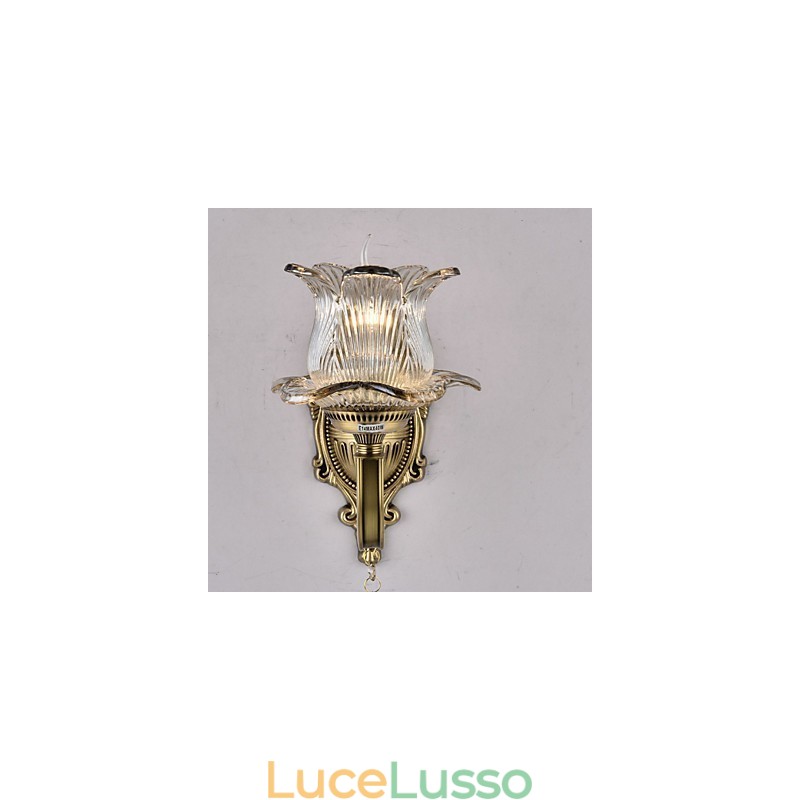 Applique da parete rustica in ottone con funzione mini uplight in stile lodge