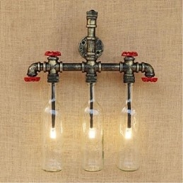 Lampada da parete retrò industriale con interruttore a vento e bottiglia d'acqua