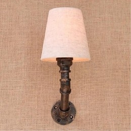 Applique da parete rustica in ottone per luce ambientale