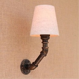 Applique da parete rustica in ottone per luce ambientale