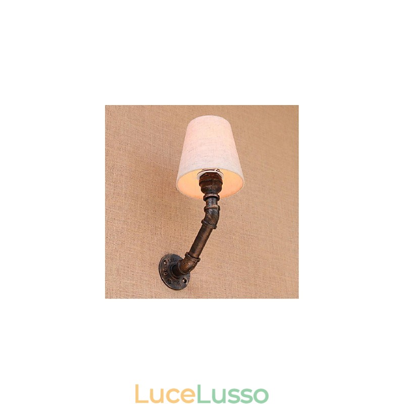 Applique da parete rustica in ottone per luce ambientale