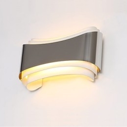 Applique da parete con funzione cromata moderna e contemporanea integrata per luce ambientale