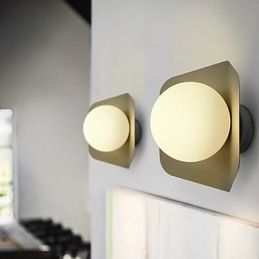 Applique da parete moderna e contemporanea con luce ambientale in stile mini