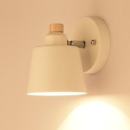 Applique da parete moderne e contemporanee con luce ambientale