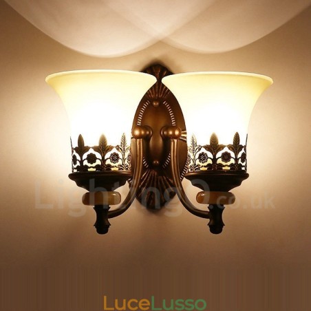 Applique da parete per interni in metallo tradizionale classico a 2 luci per soggiorno, sala da pranzo, camera da letto Applique da parete per interni in metallo tradizionale classico a 2 luci per soggiorno, sala da pranzo, camera da letto